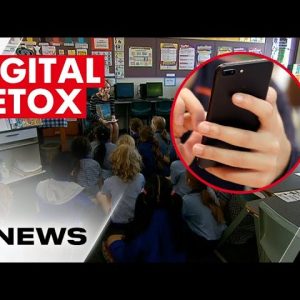 Queensland teachers secure the right to disconnect digital devices after school | 7NEWS