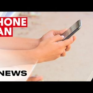 Renewed push to ban mobile phones in Queensland schools | 7NEWS